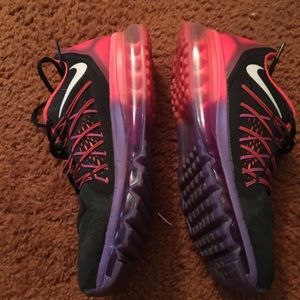 Nike Air Max - Women’s 9.5
